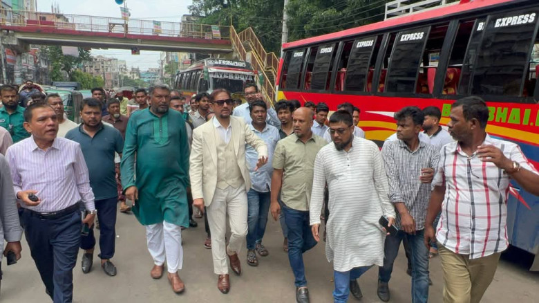 নগরীর যানজট নিরাসনে হকার ব্যবস্থাপনা জরুরী: মেয়র ডা. শাহাদাত