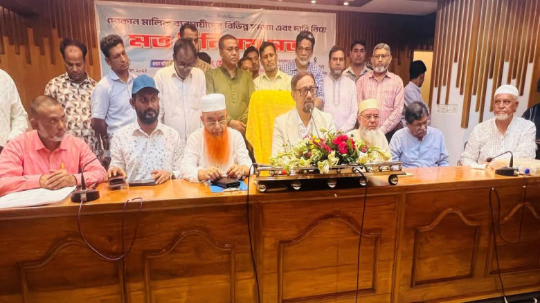 ক্লিন চট্টগ্রাম গড়তে ব্যবসায়ীদের সহযোগিতা প্রয়োজন:  মেয়র ডা.