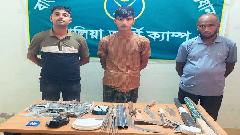 নড়াইলের কালিয়ায় যৌথ বাহিনীর অভিযানে দেশীয় অস্ত্র,গাঁজা ইয়াবা
